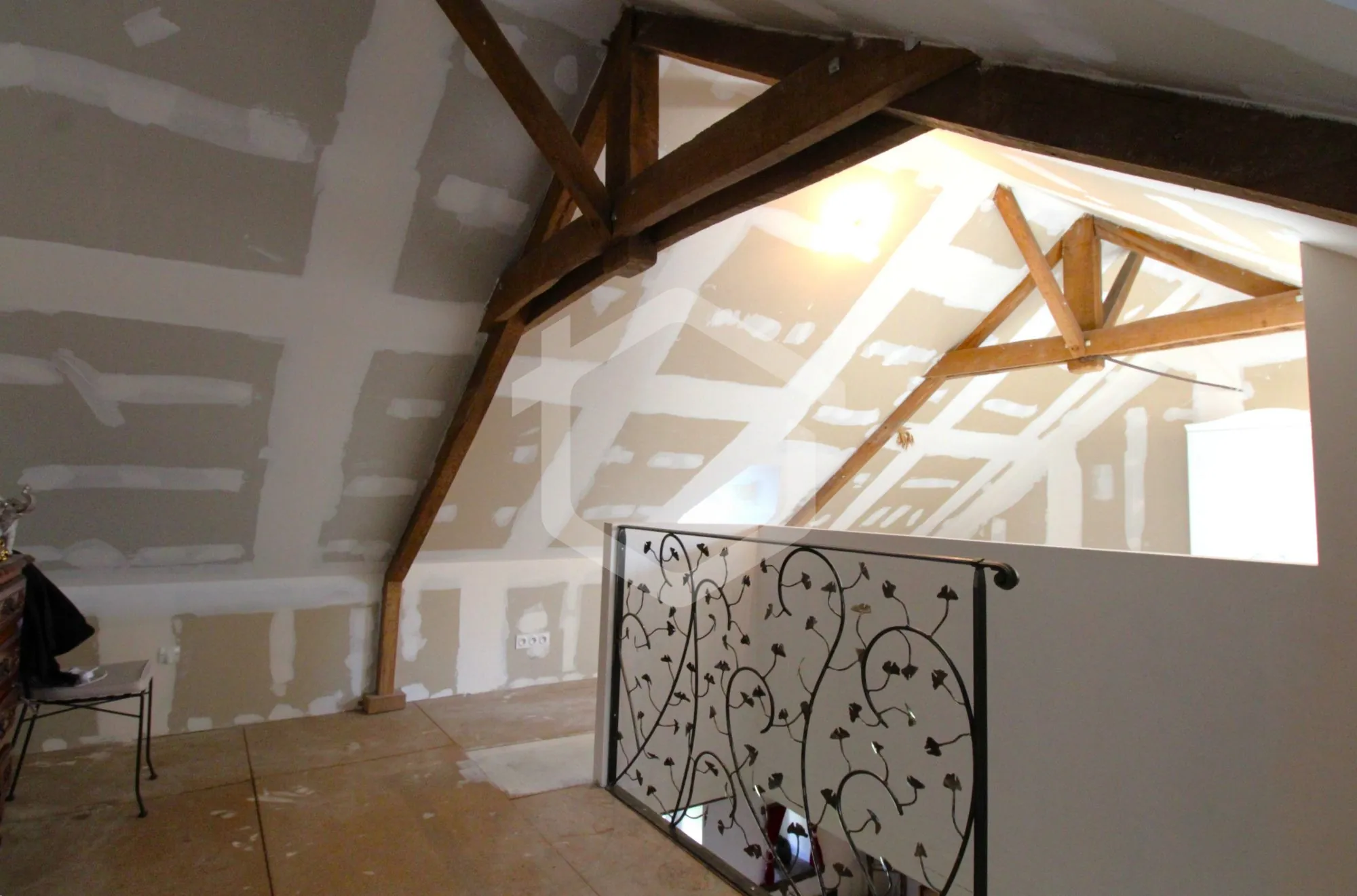 Maison en pierre à Guémené-Penfao avec jardin et potentiel de rénovation 