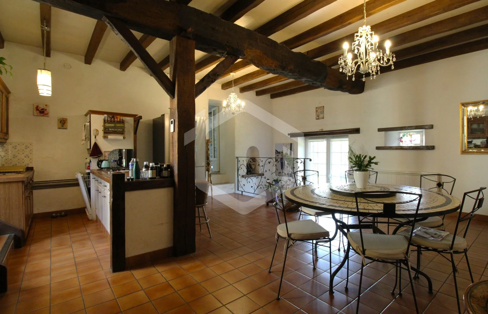 Maison en pierre à Guémené-Penfao avec jardin et potentiel de rénovation 