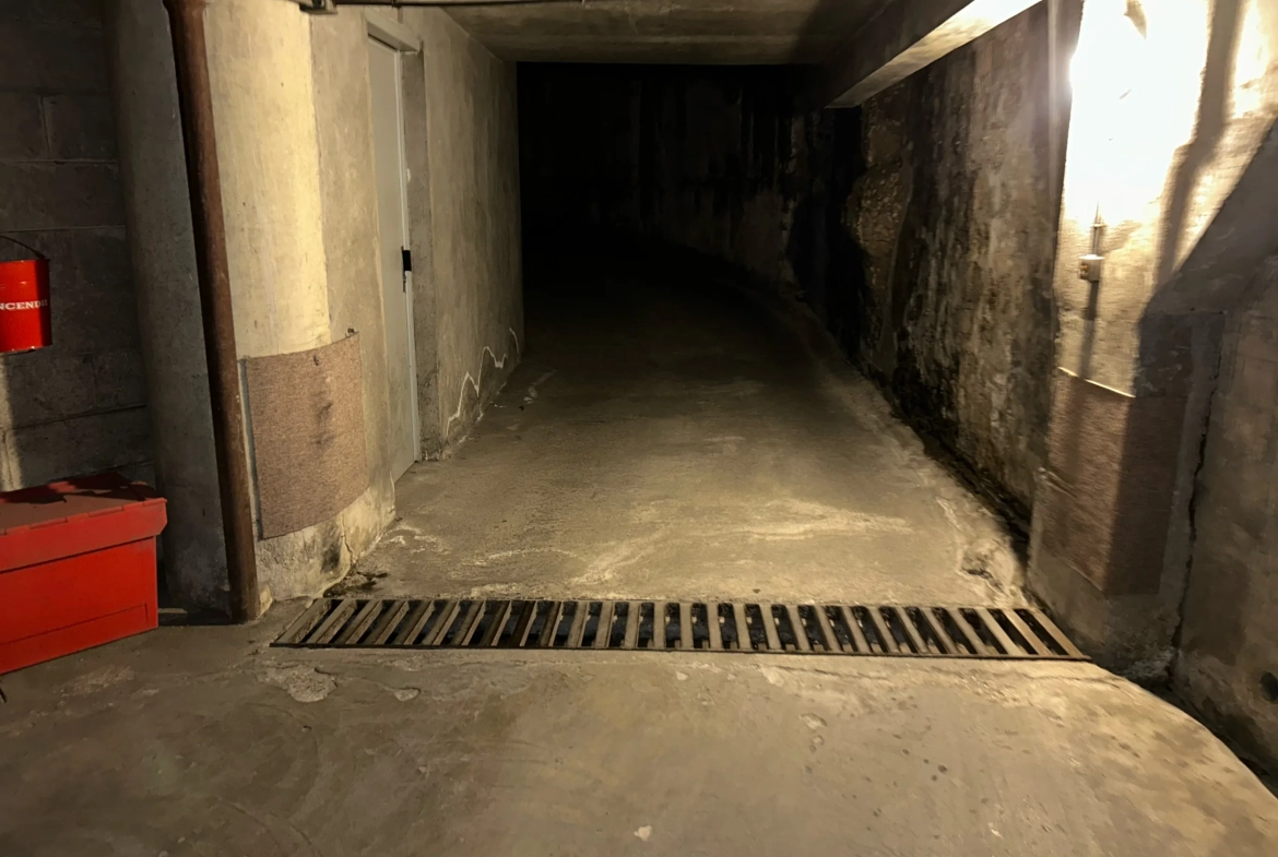 Box sécurisé en sous-sol dans le 16ème arrondissement de Paris 
