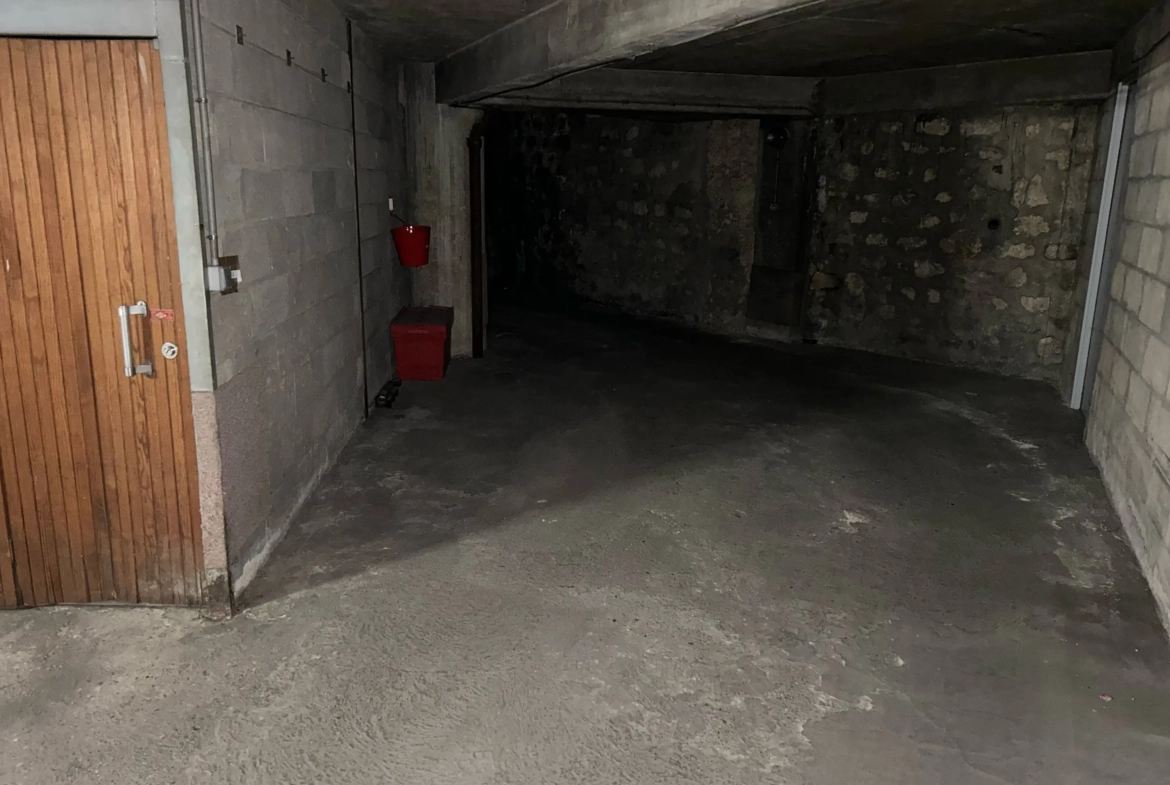 Box sécurisé en sous-sol dans le 16ème arrondissement de Paris 