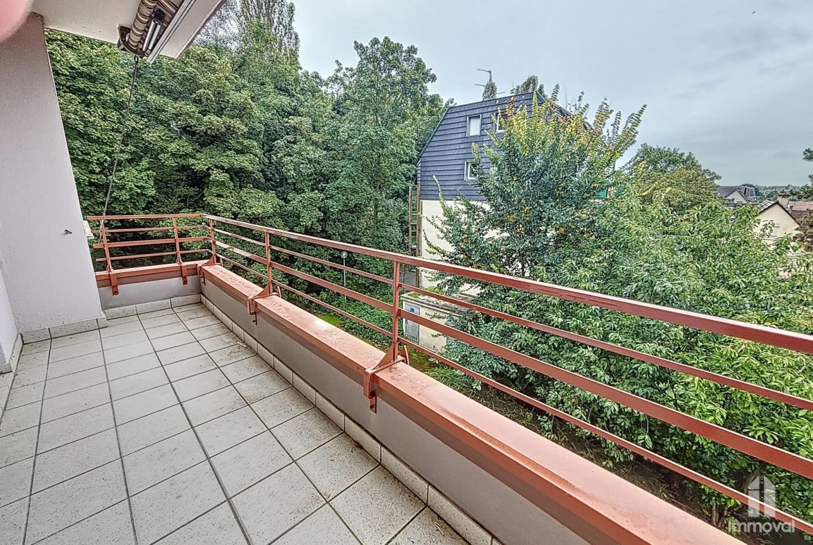 Appartement 4 pièces lumineux avec terrasse à Neuhof, Strasbourg 