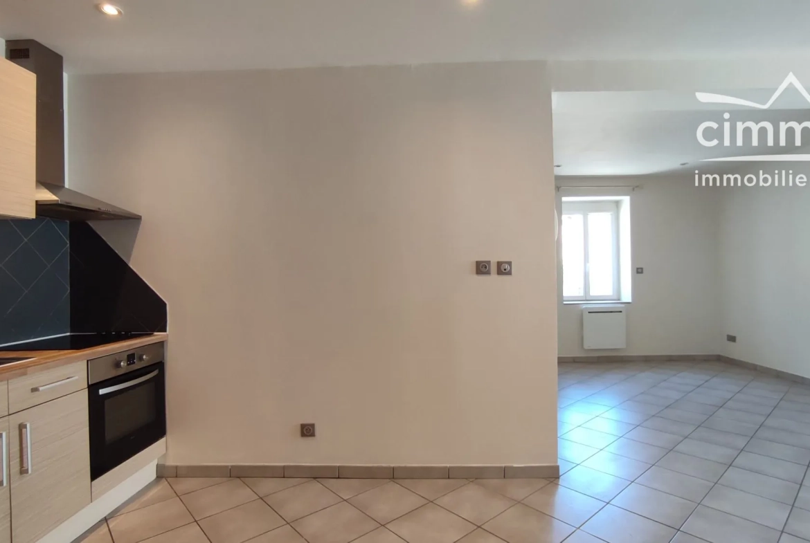 À vendre : Appartement T2 de 38,46 m² à Tullins avec cave, idéal pour investir ou premier achat 