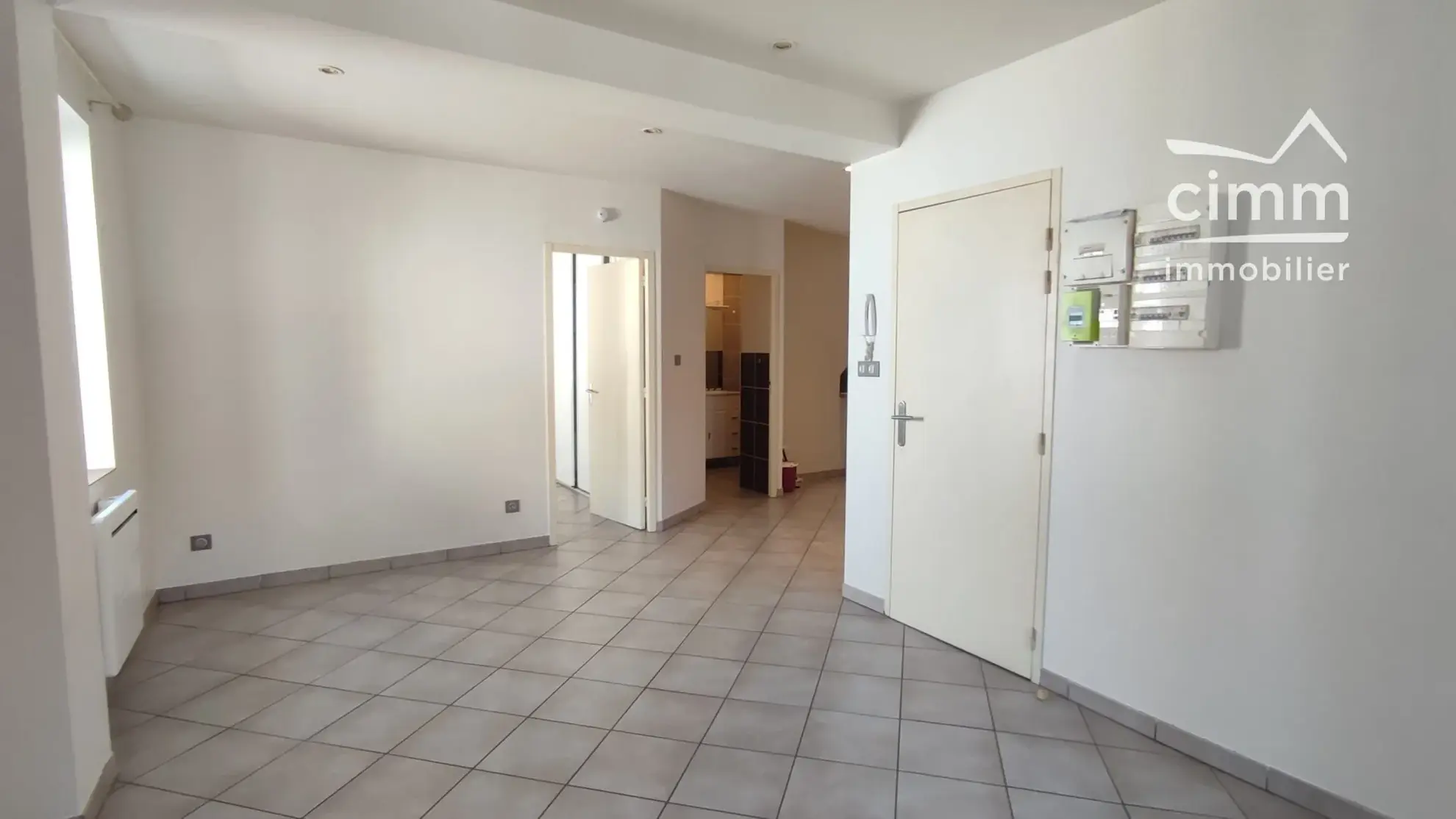 À vendre : Appartement T2 de 38,46 m² à Tullins avec cave, idéal pour investir ou premier achat 