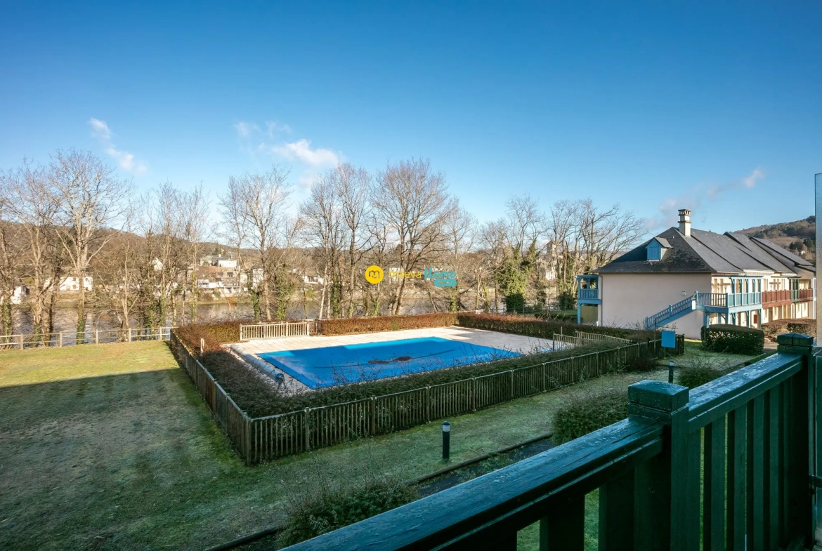 Duplex 3 pièces avec balcon et vue sur La Dordogne à Argentat-sur-Dordogne 