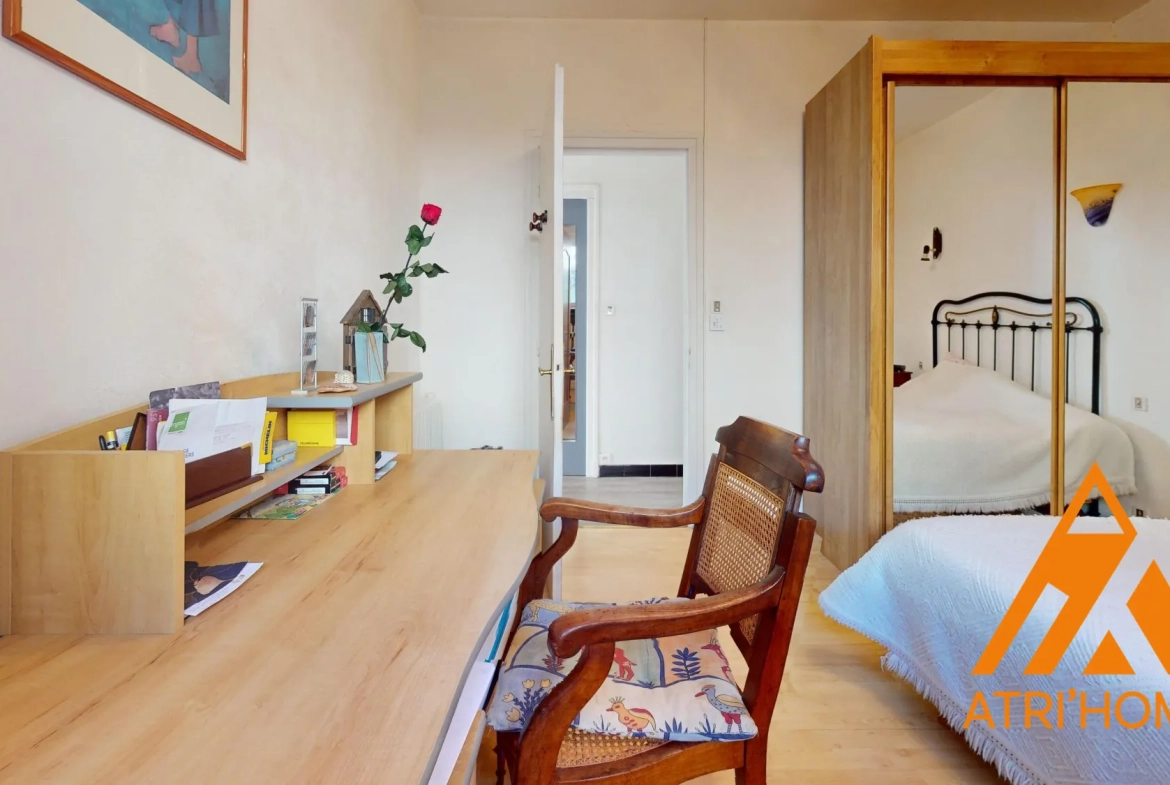 Belle maison individuelle à Aurillac avec terrasse et appartement indépendant 