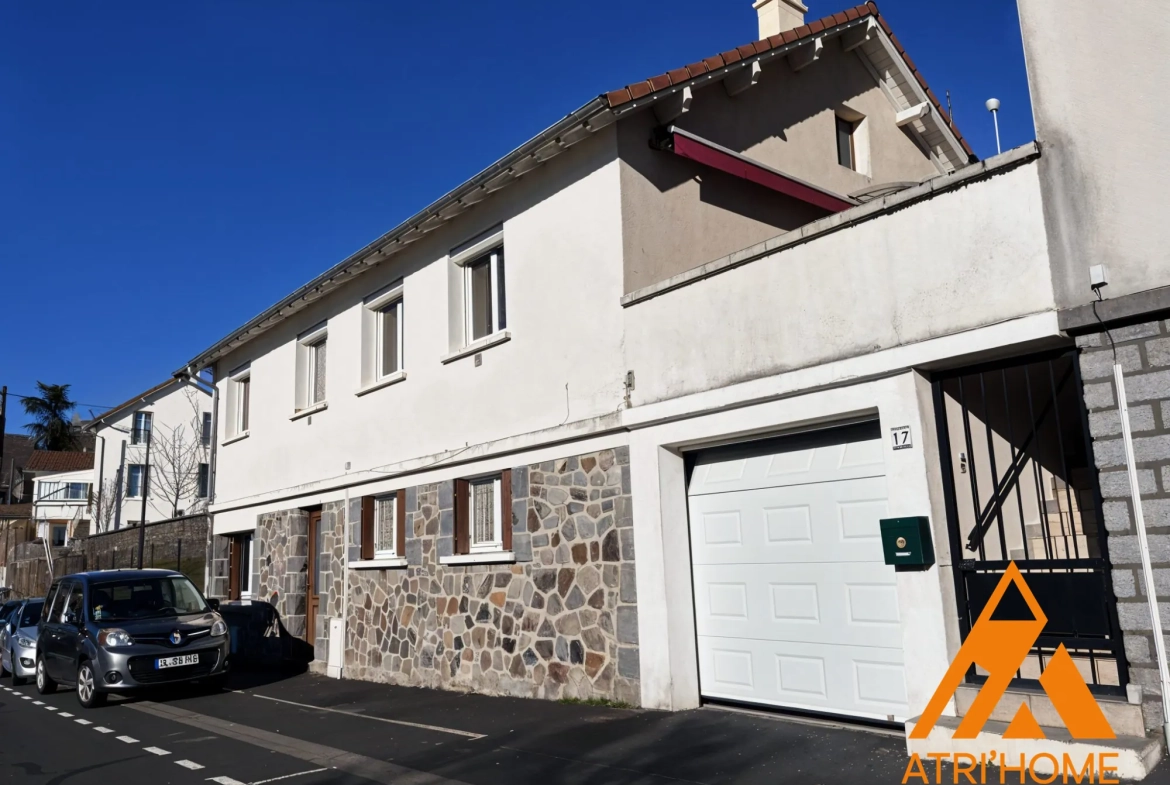 Belle maison individuelle à Aurillac avec terrasse et appartement indépendant 