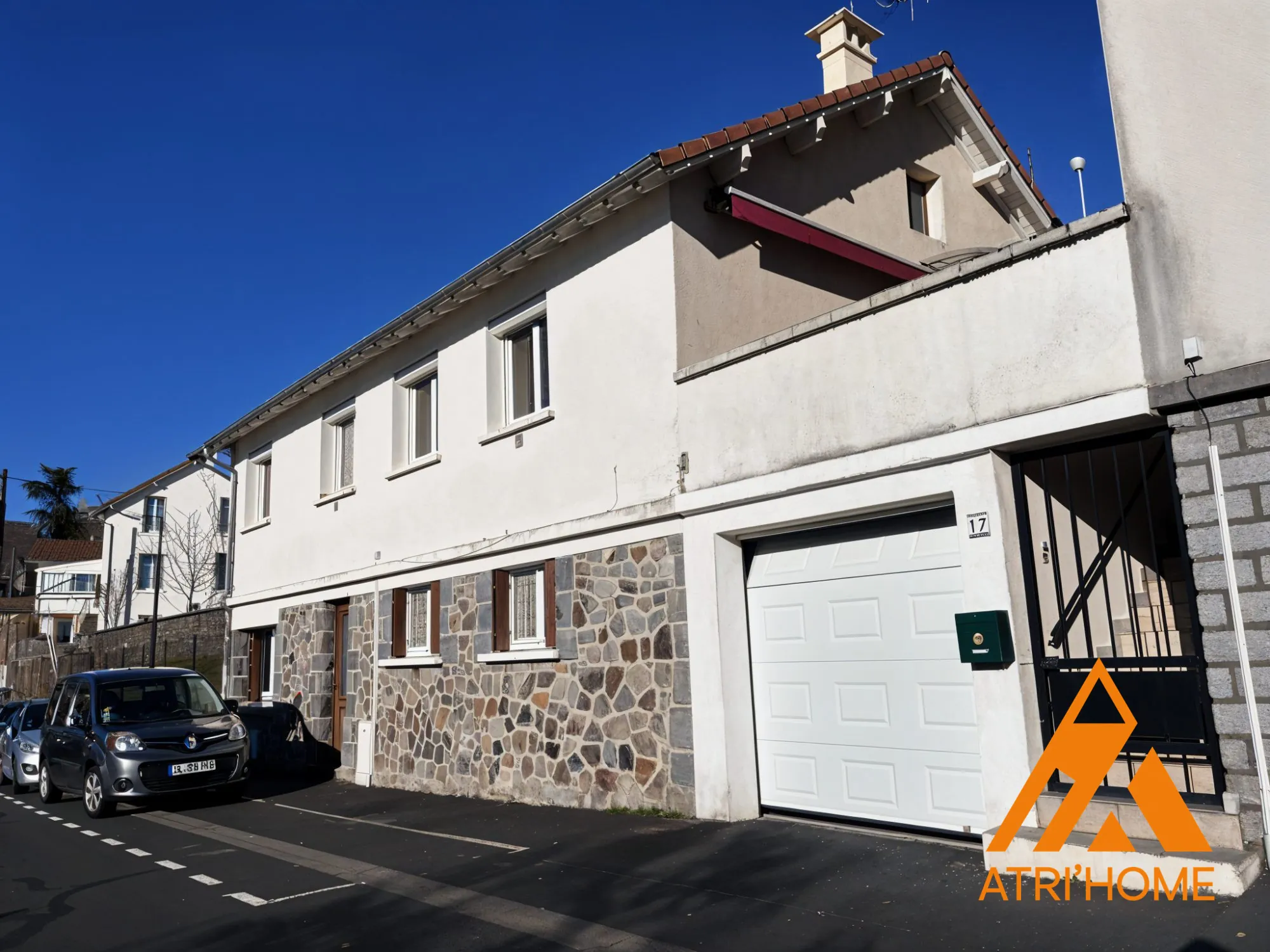 Belle maison individuelle à Aurillac avec terrasse et appartement indépendant 
