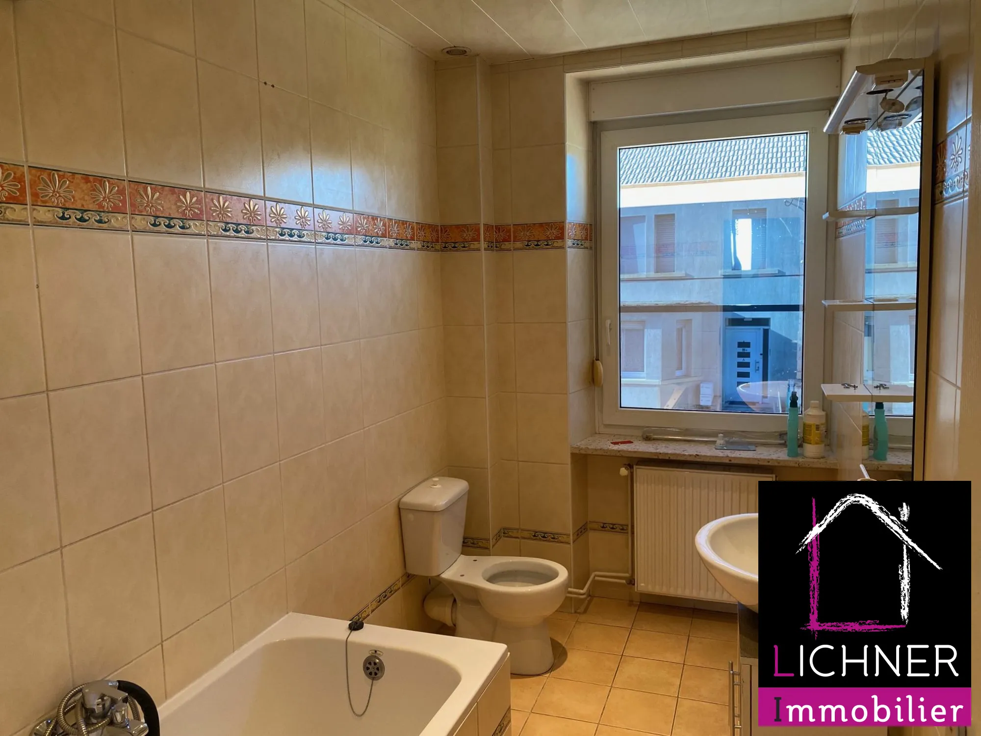 Maison mitoyenne 178 m² avec jardin et terrasse à Henriville 