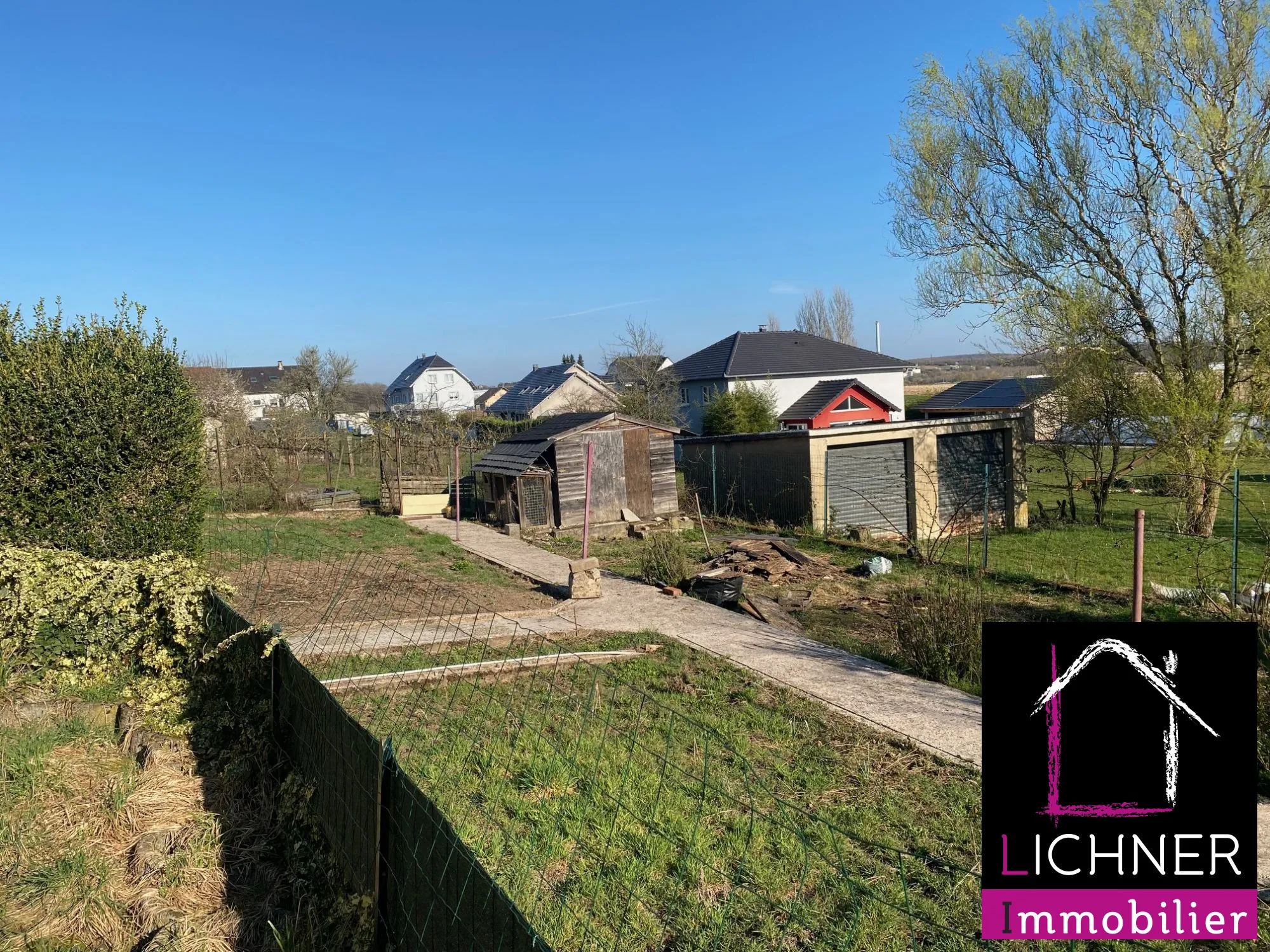 Maison mitoyenne 178 m² avec jardin et terrasse à Henriville 