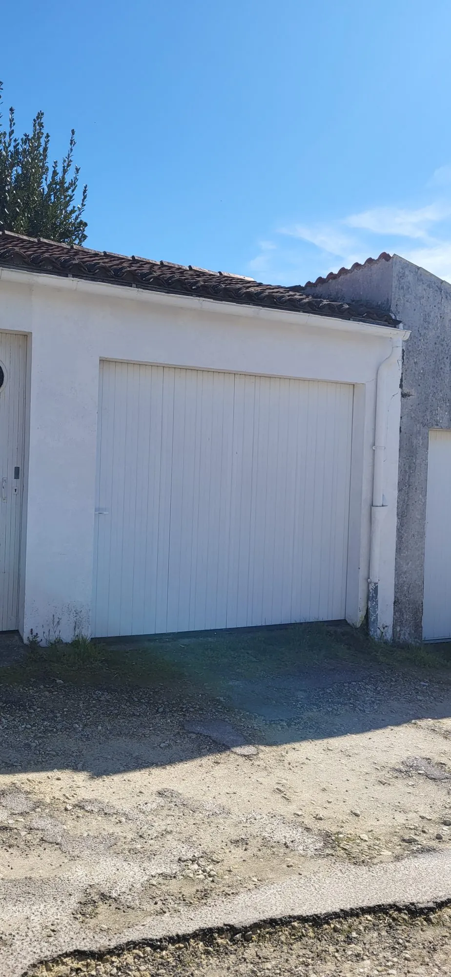 Charmante maison de ville à Saintes avec jardin et garage - Opportunité à saisir 