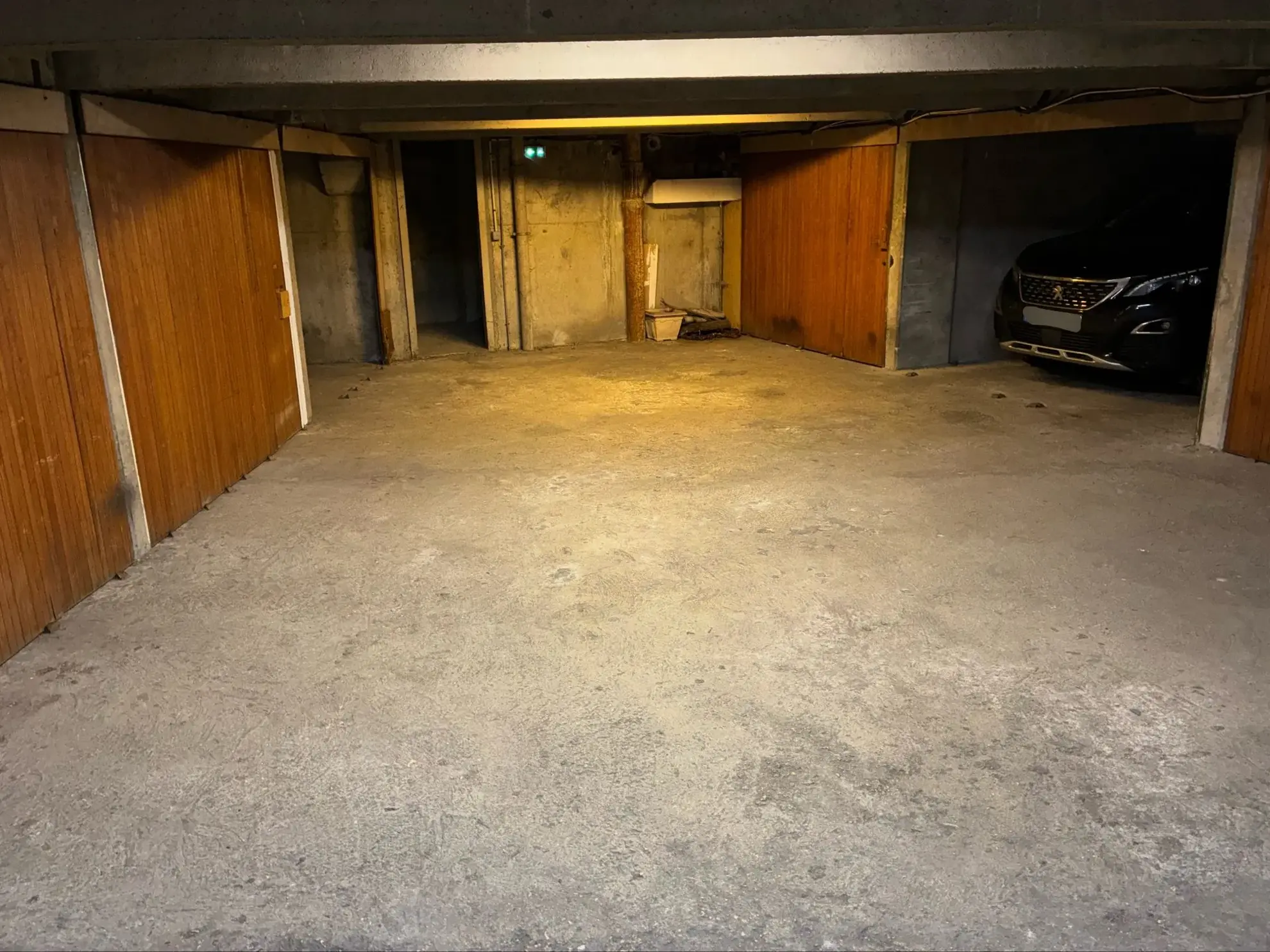 Vente Box de stationnement sécurisé à Paris 16, proche Métro La Muette 