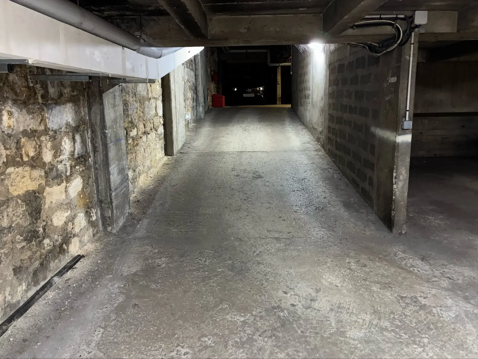 Vente Box de stationnement sécurisé à Paris 16, proche Métro La Muette 