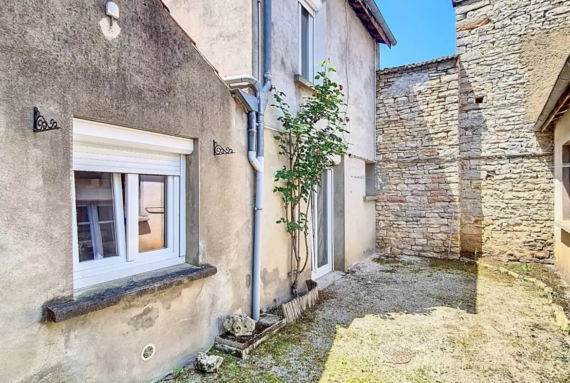 Maison à vendre à Chagny avec 3 chambres et garage - Proche du centre 