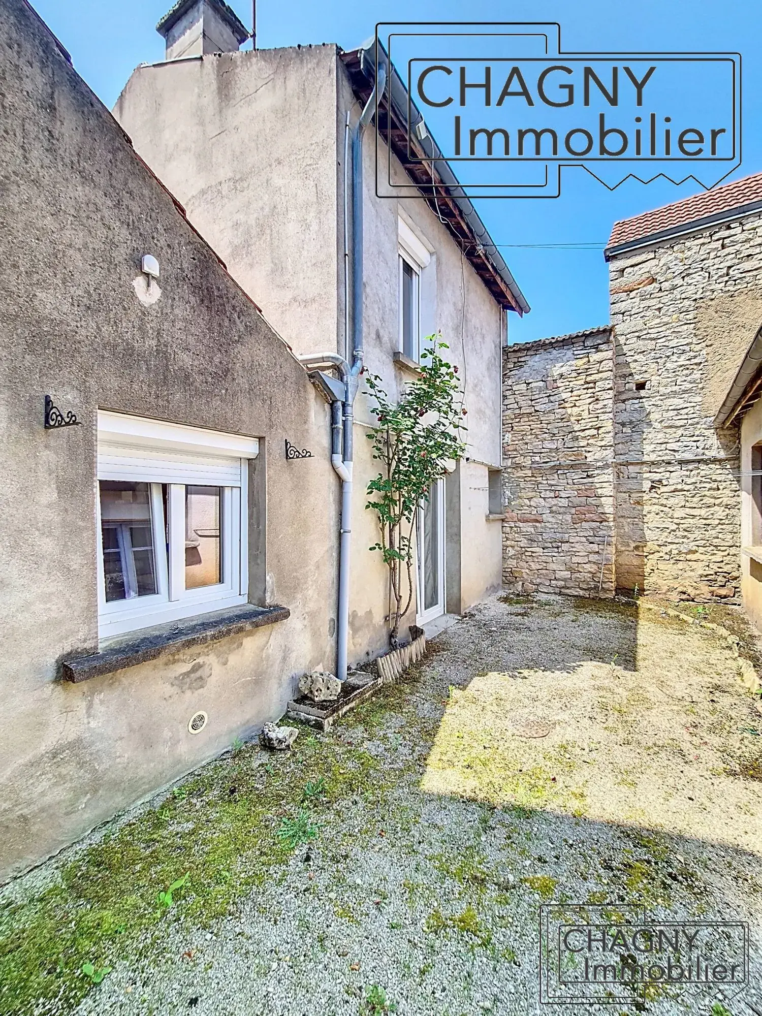 Maison à vendre à Chagny avec 3 chambres et garage - Proche du centre 