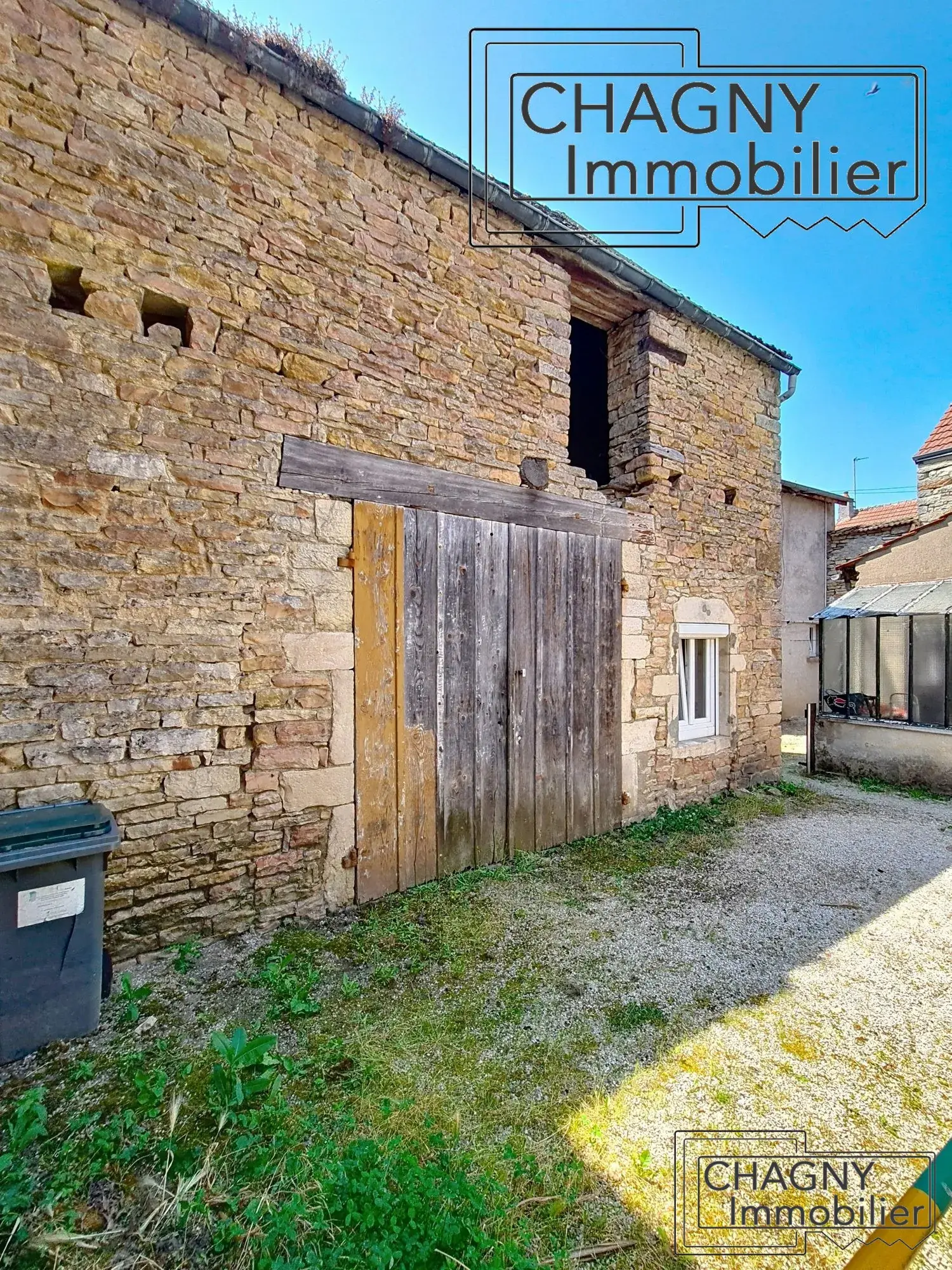 Maison à vendre à Chagny avec 3 chambres et garage - Proche du centre 