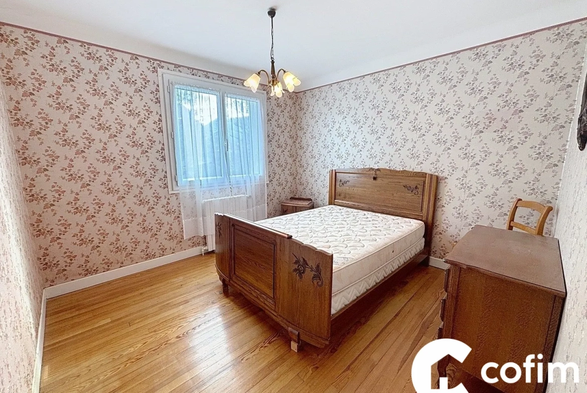 Maison mitoyenne de 93 m² avec jardin et balcon exposé sud à Bagnères-de-Bigorre 