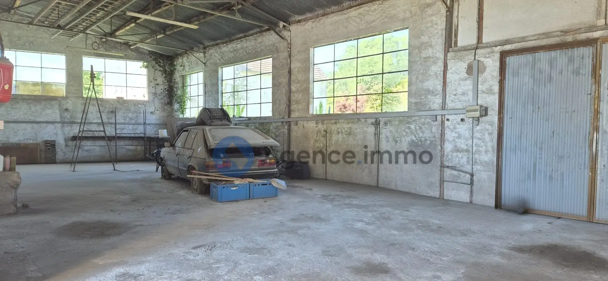 Maison de maître à vendre à Navarrenx avec grand terrain et potentiel de rénovation 