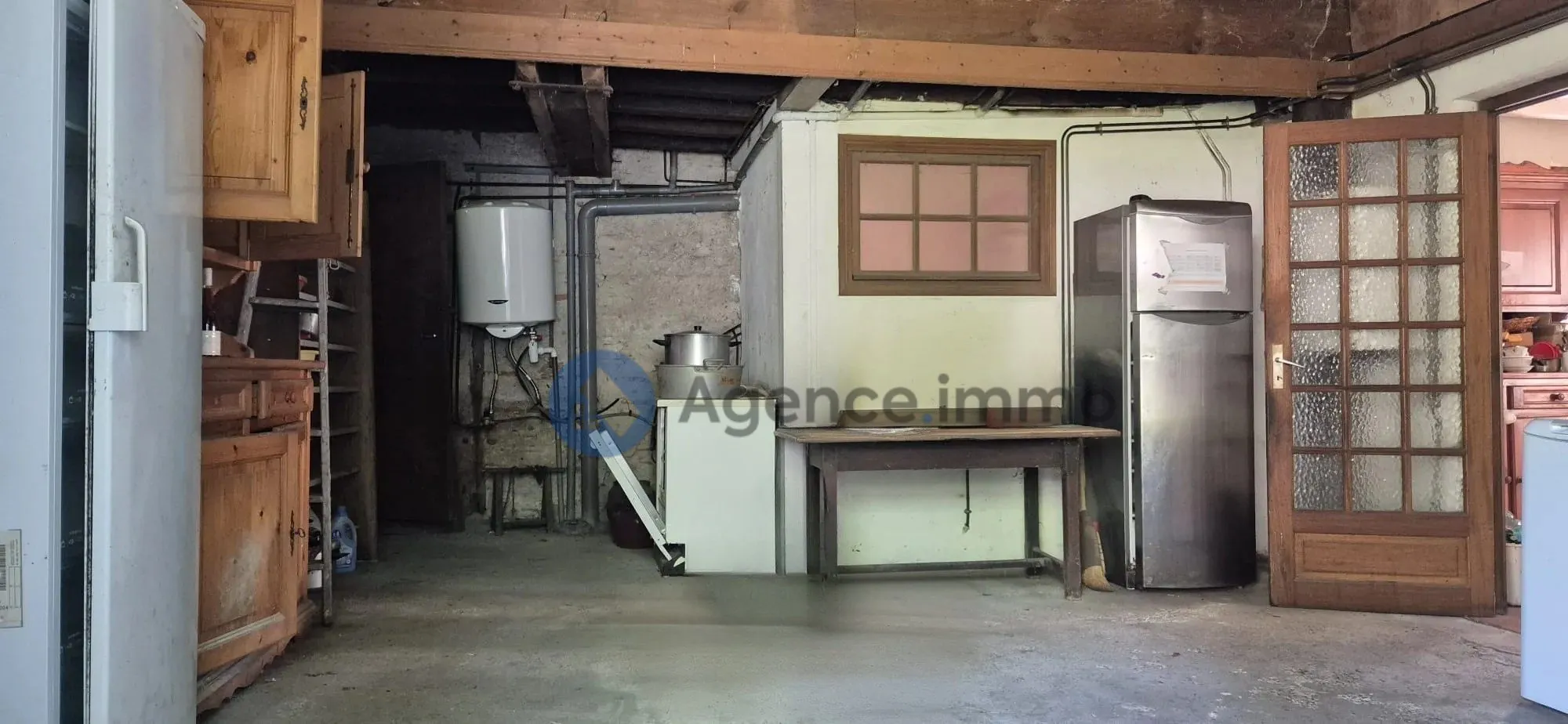 Maison de maître à vendre à Navarrenx avec grand terrain et potentiel de rénovation 