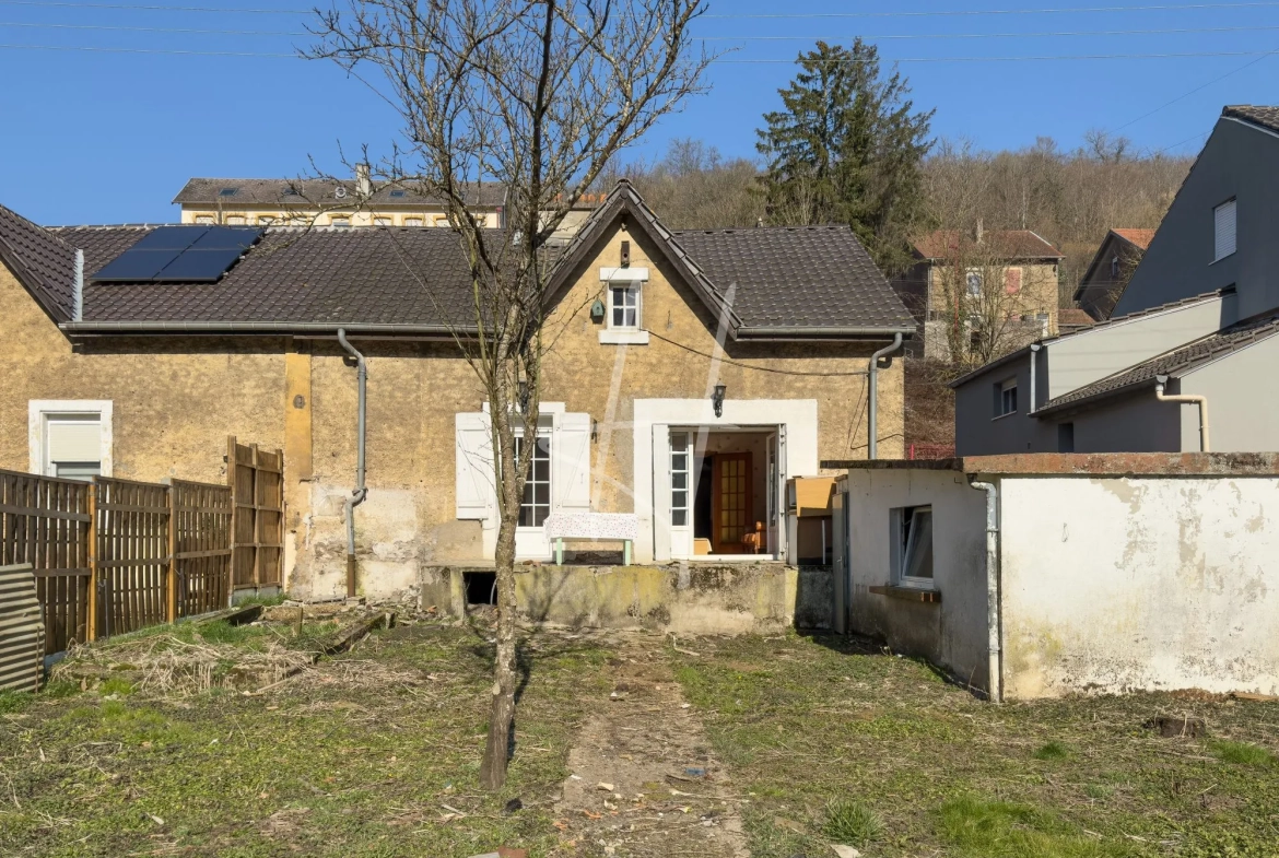 Maison à rénover avec grand jardin à Hayange - Opportunité à saisir 