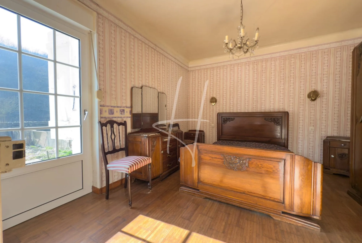 Maison à rénover avec grand jardin à Hayange - Opportunité à saisir 