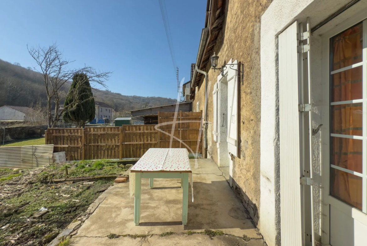 Maison à rénover avec grand jardin à Hayange - Opportunité à saisir 