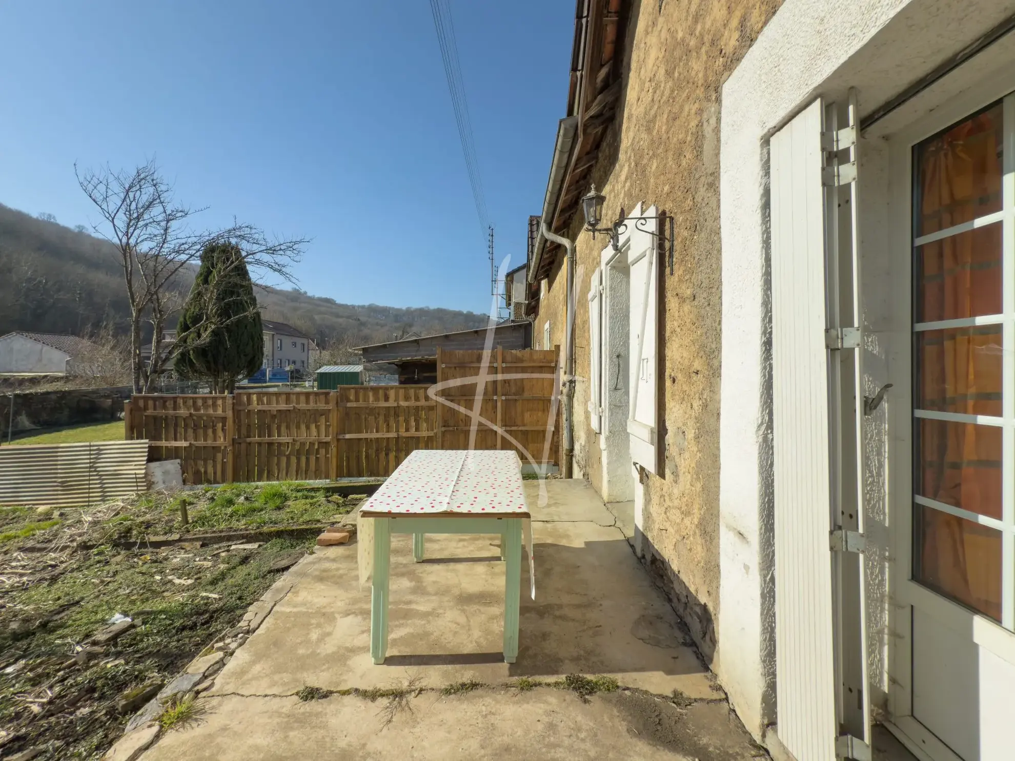 Maison à rénover avec grand jardin à Hayange - Opportunité à saisir 