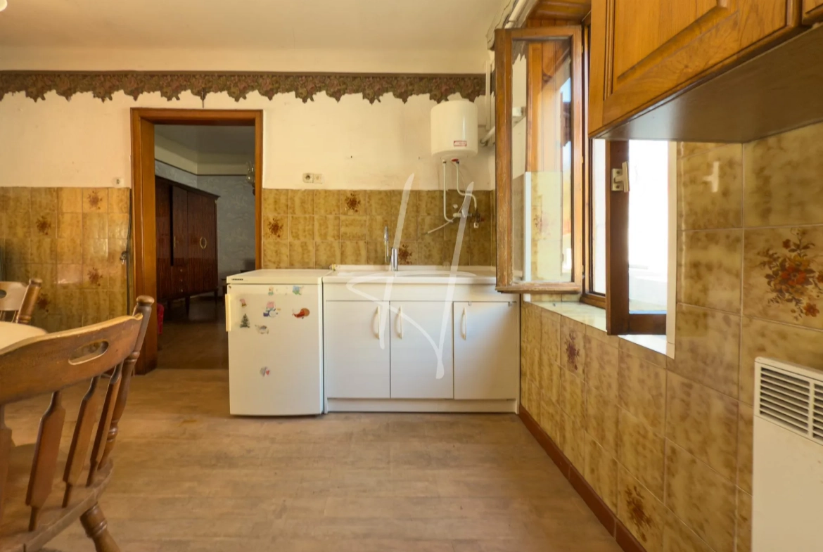 Maison à rénover avec grand jardin à Hayange - Opportunité à saisir 