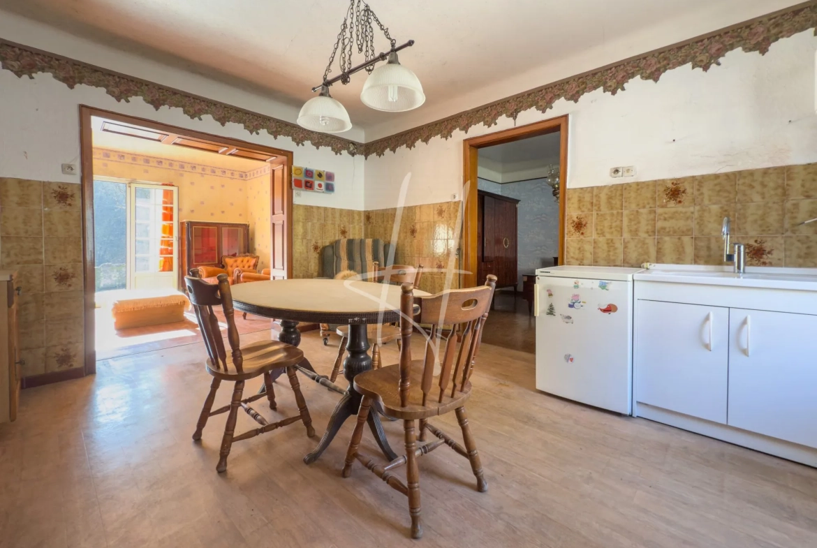 Maison à rénover avec grand jardin à Hayange - Opportunité à saisir 