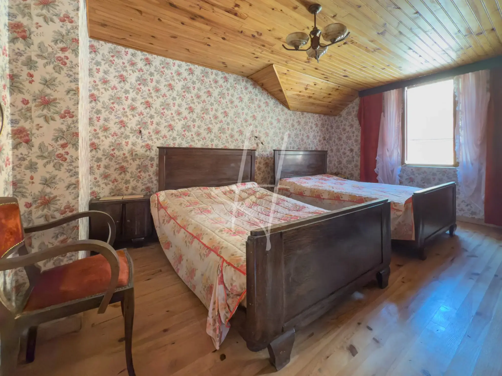 Maison à rénover avec grand jardin à Hayange - Opportunité à saisir 