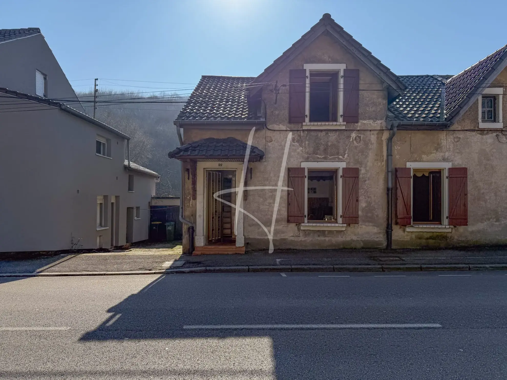Maison à rénover avec grand jardin à Hayange - Opportunité à saisir 