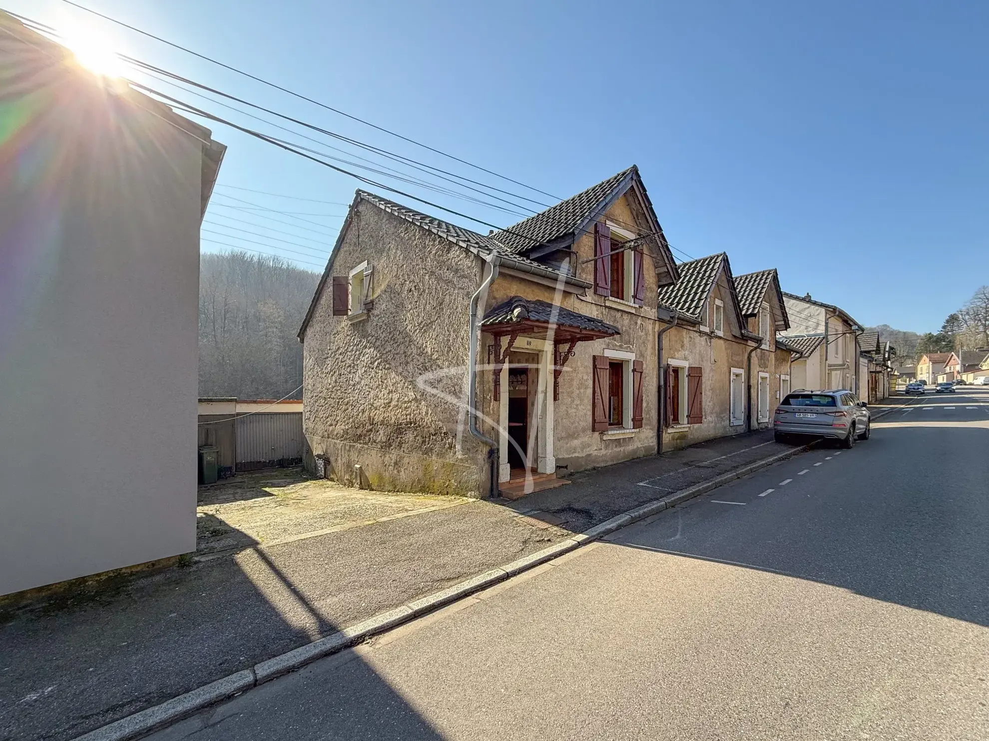 Maison à rénover avec grand jardin à Hayange - Opportunité à saisir 