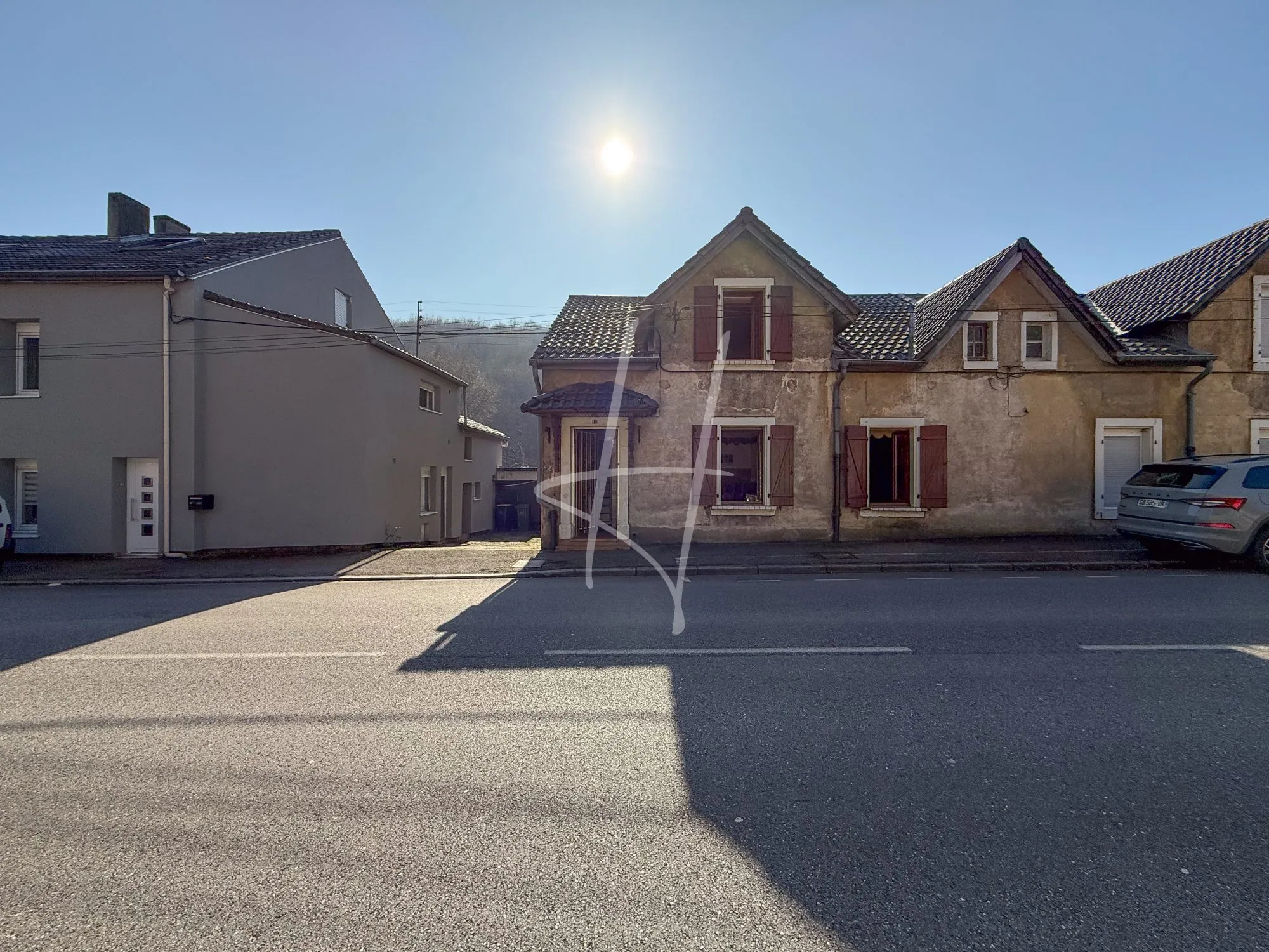 Maison à rénover avec grand jardin à Hayange - Opportunité à saisir 