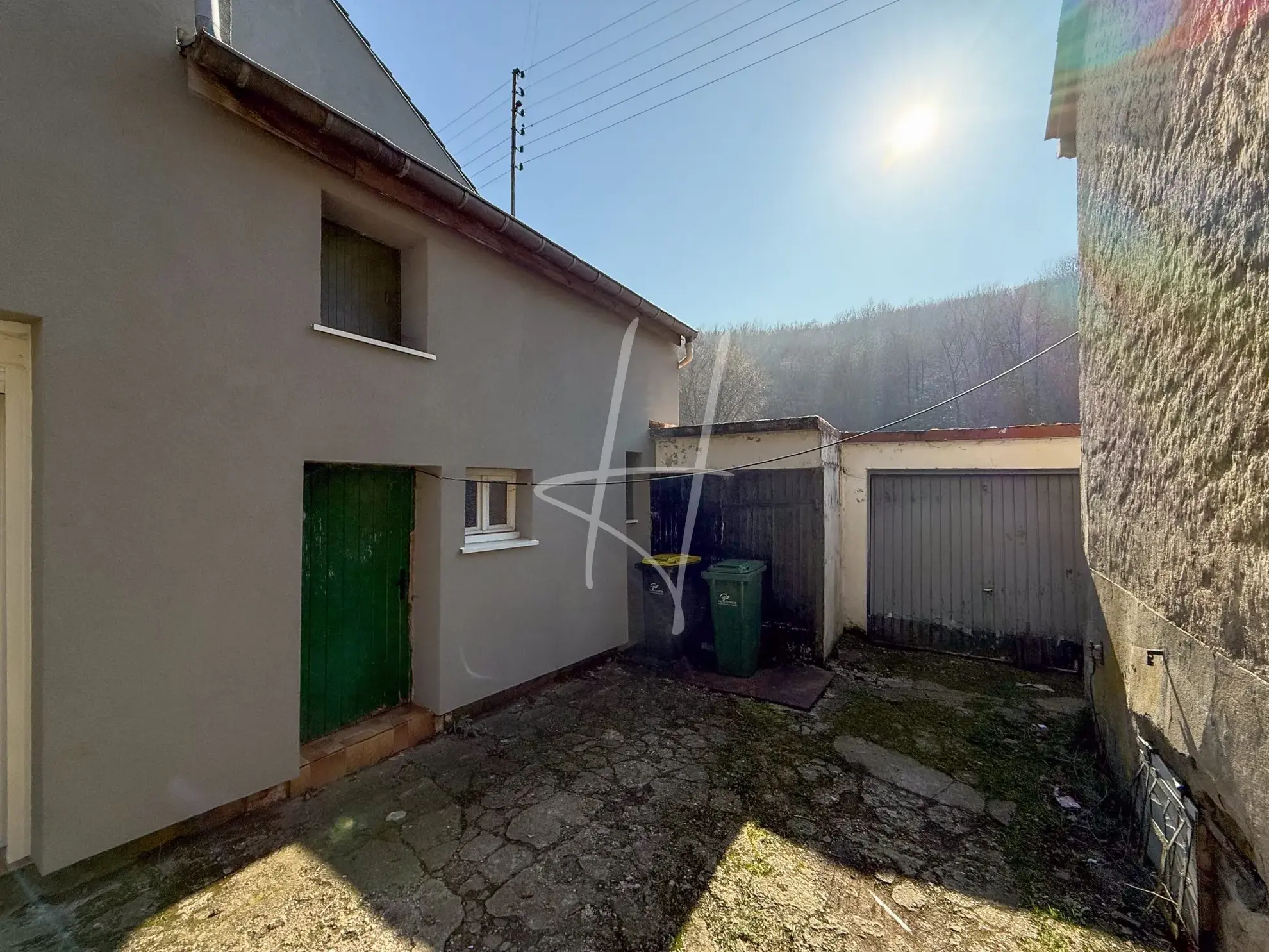Maison à rénover avec grand jardin à Hayange - Opportunité à saisir 