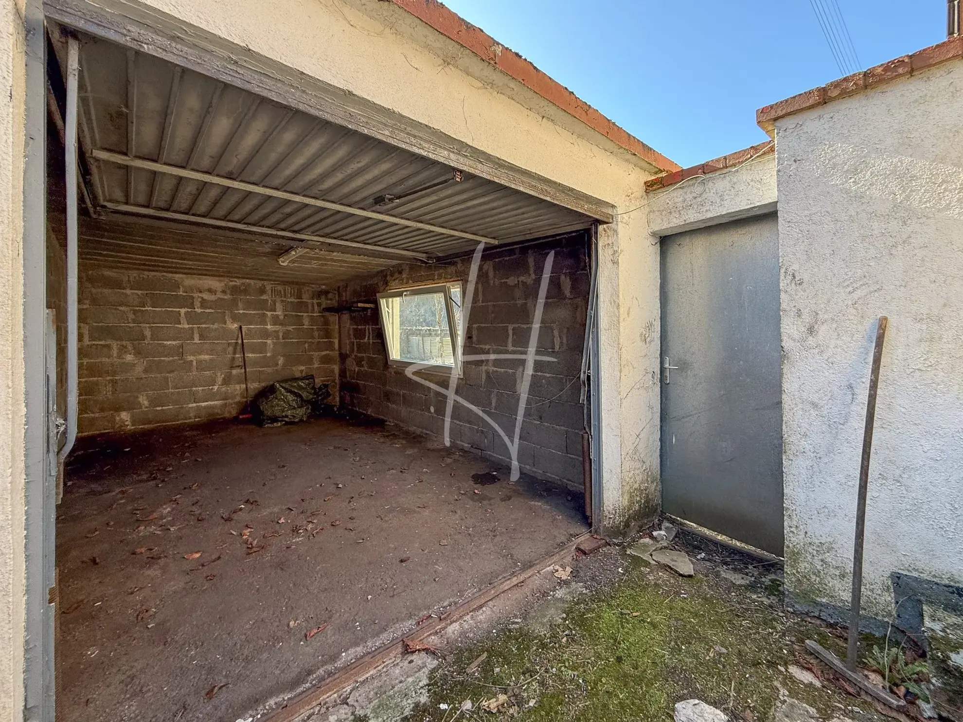 Maison à rénover avec grand jardin à Hayange - Opportunité à saisir 