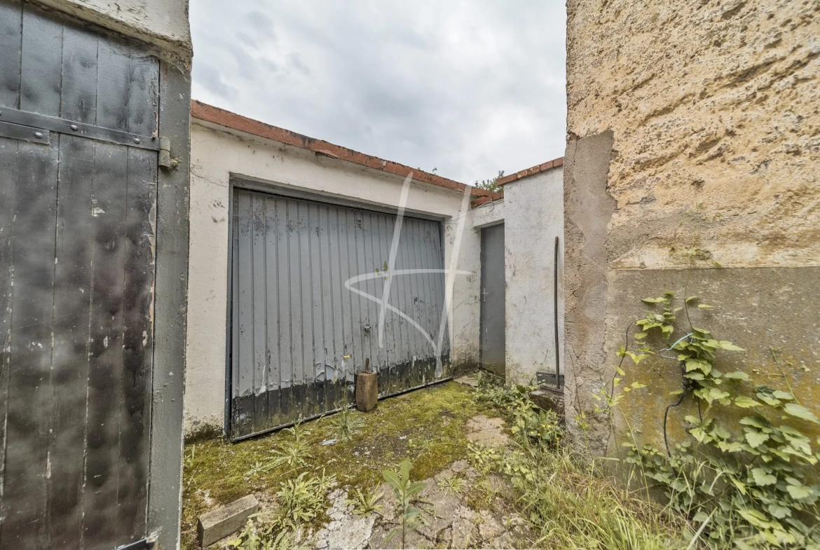 Maison à rénover avec grand jardin à Hayange - Opportunité à saisir 