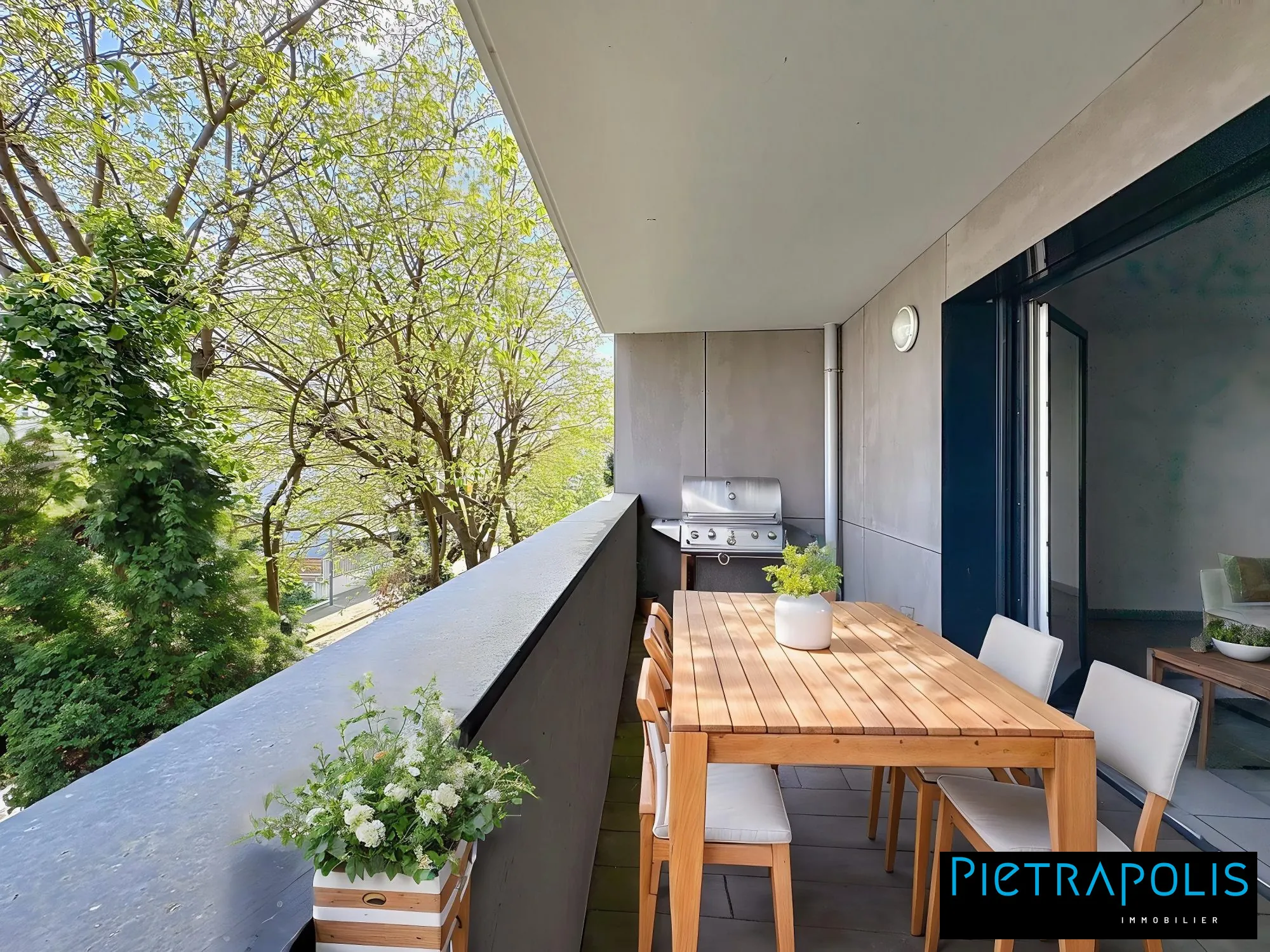 Appartement T3 de 64 m² à Vénissieux avec loggia et garage en vente 