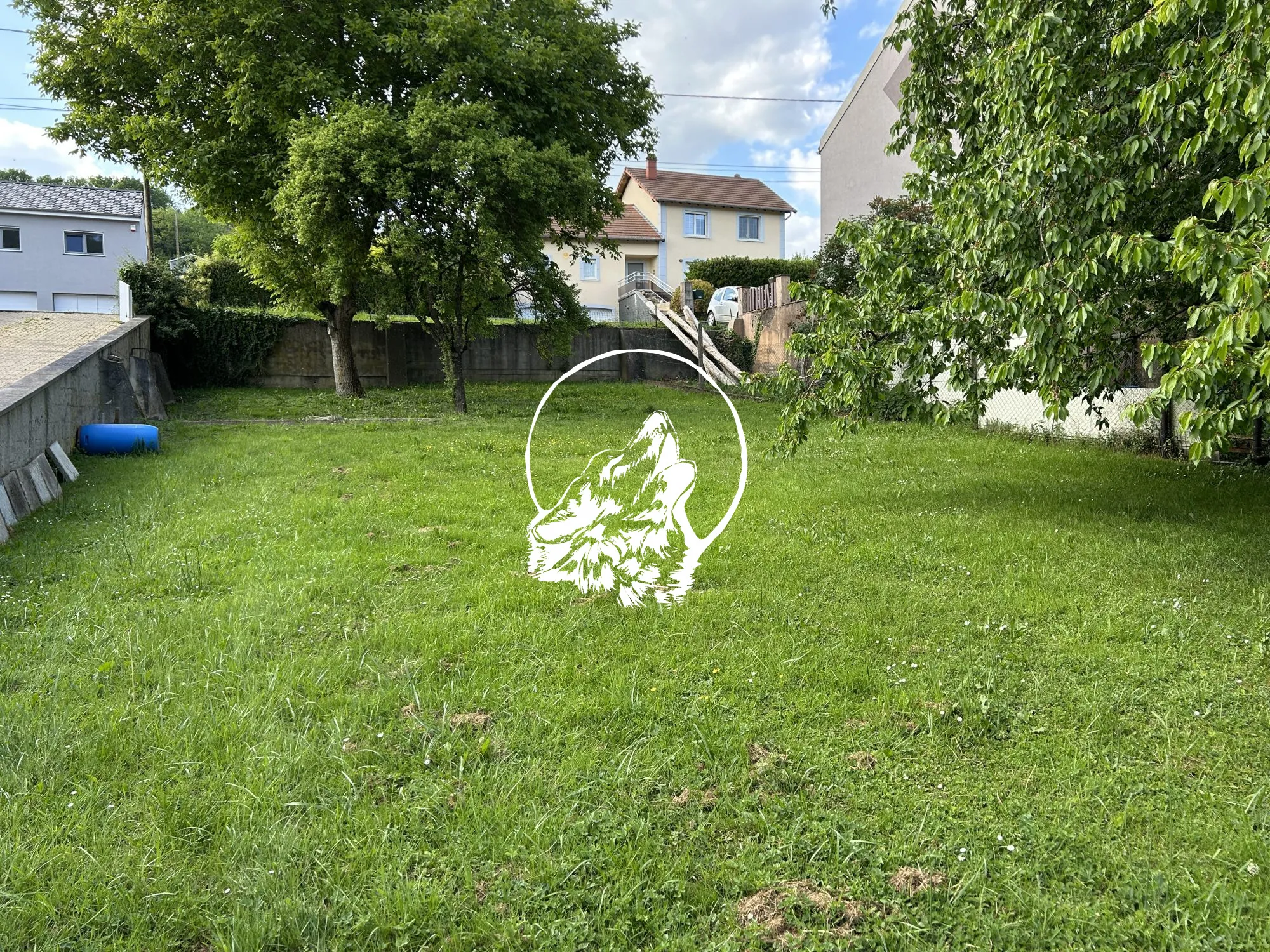 Terrain constructible à Haute-Vigneulles - 1195 m², emplacement calme et potentiel idéal 