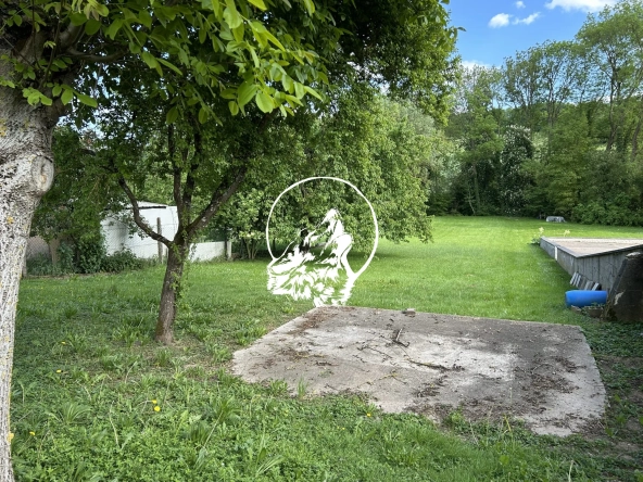 Terrain constructible à Haute-Vigneulles - 1195 m², emplacement calme et potentiel idéal