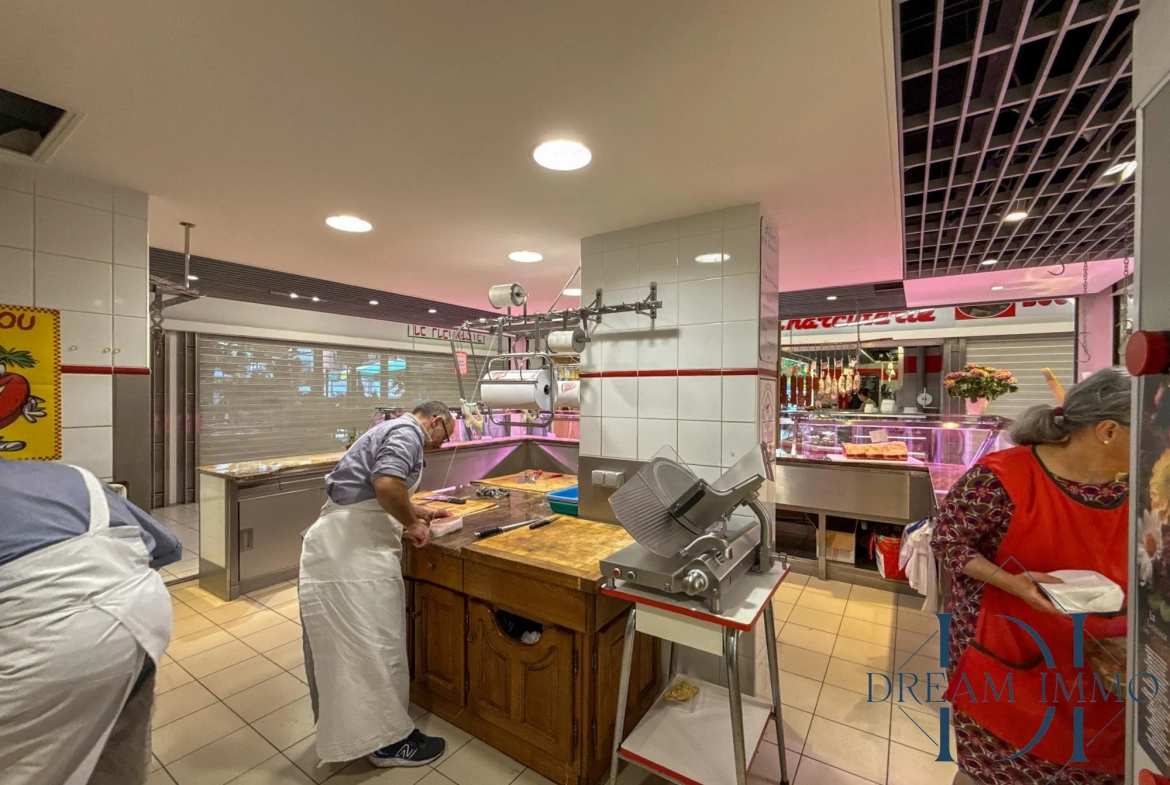 Fonds de commerce boucherie dans la Halle Brauhauban à Tarbes 