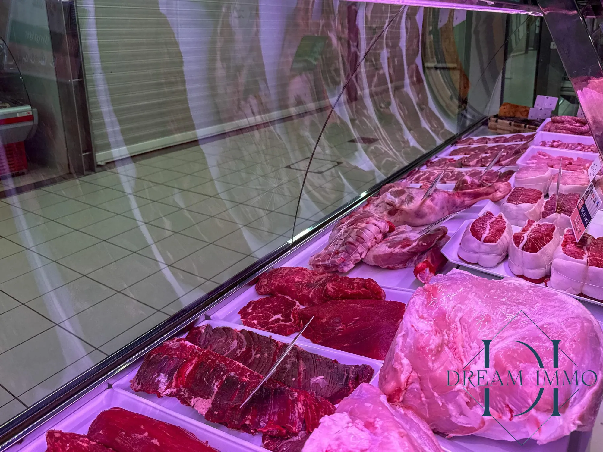 Fonds de commerce boucherie dans la Halle Brauhauban à Tarbes 