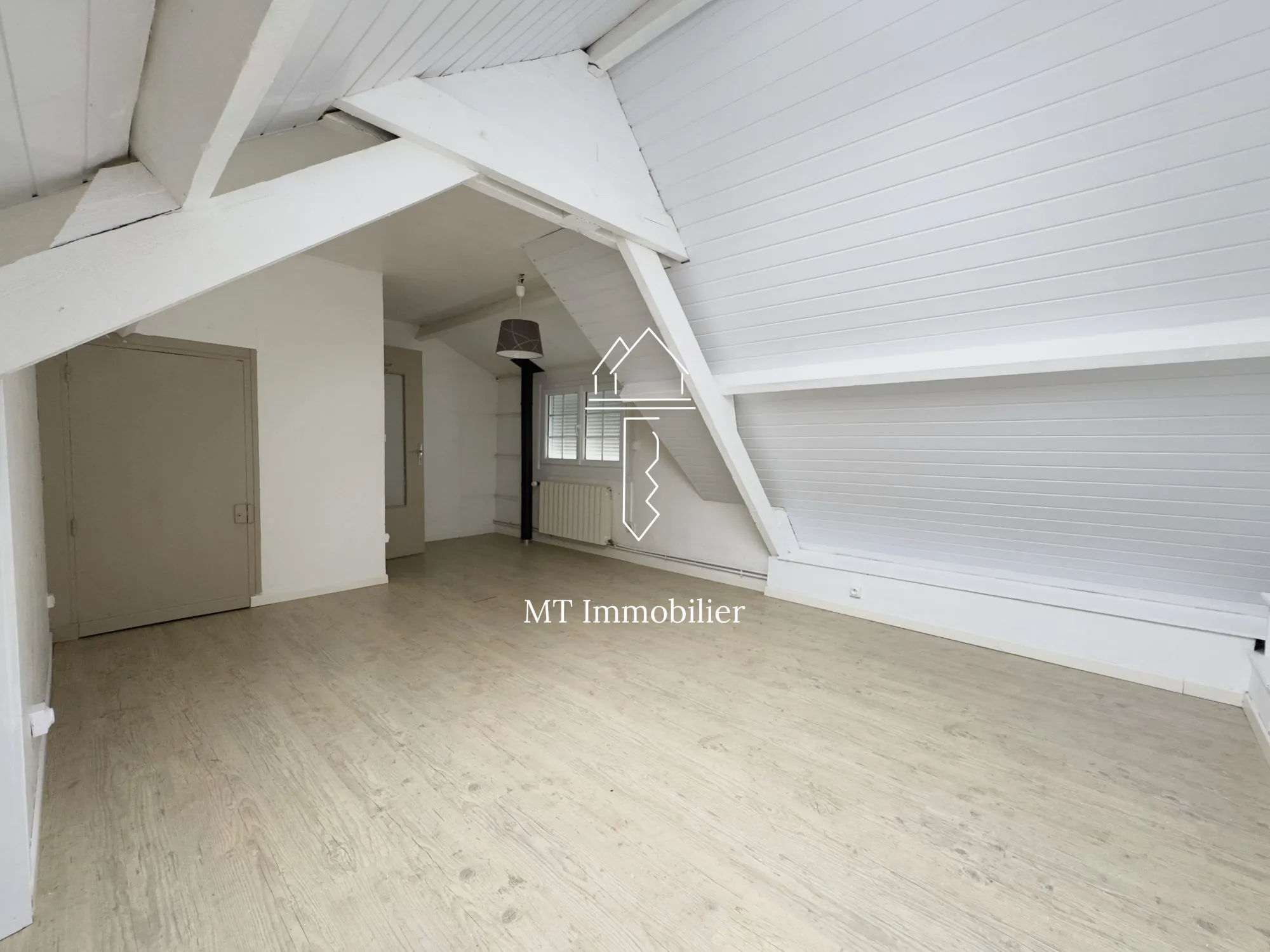 Maison de 117 m² à Longvilliers proche Montreuil sur Mer avec garage et terrain 