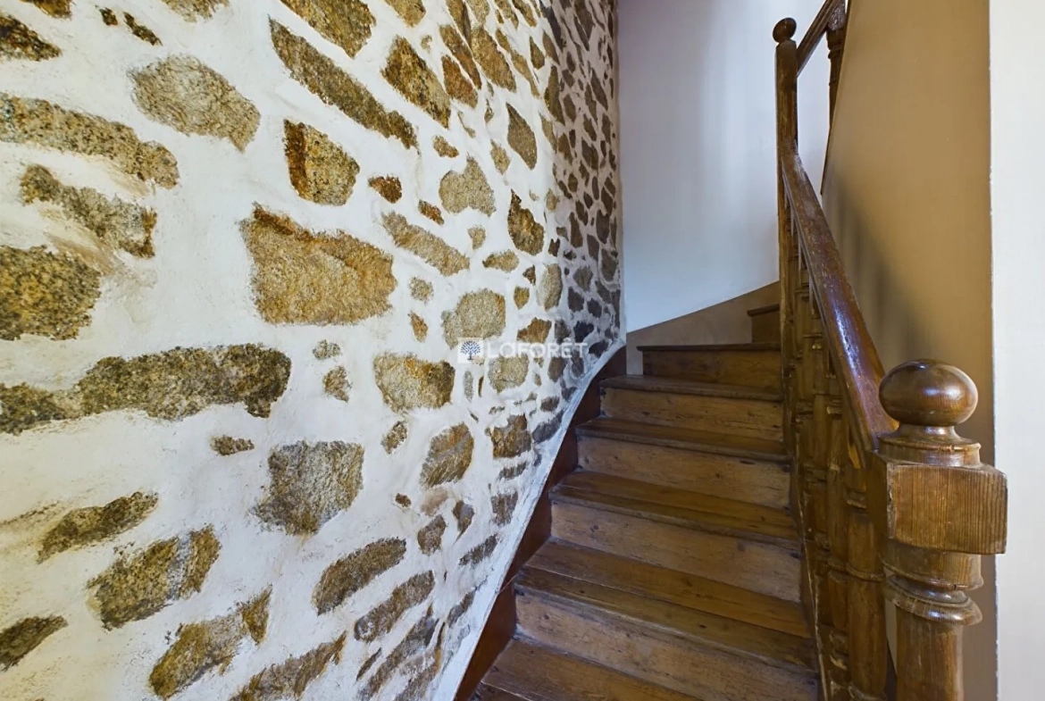 Charmante maison en pierres à Confort-Meilars proche des plages 