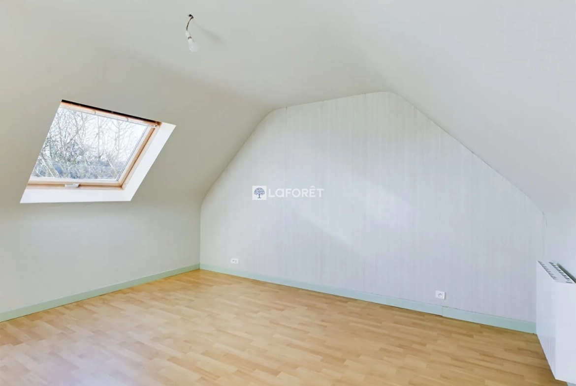 Charmante maison en pierres à Confort-Meilars proche des plages 