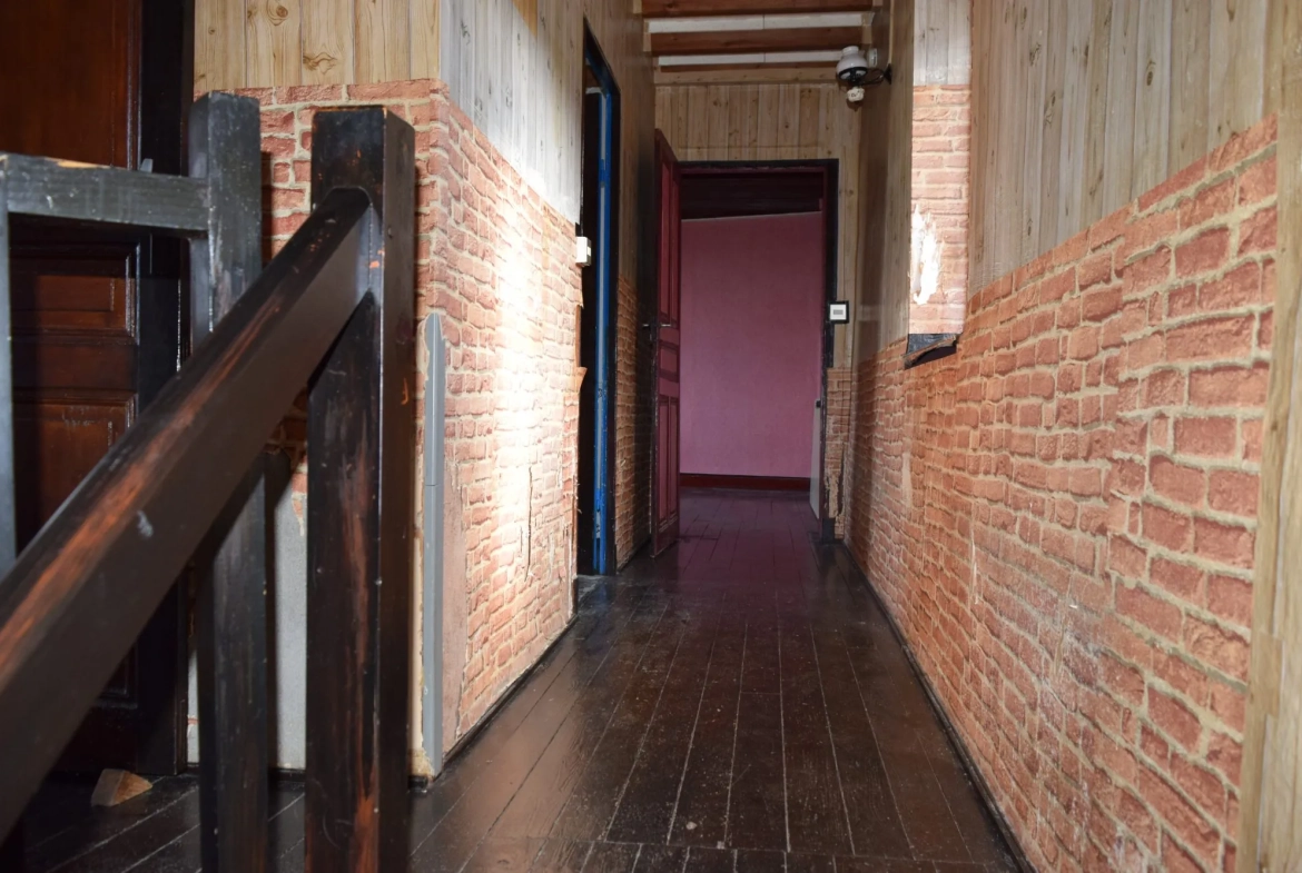 Belle maison de 85 m² à vendre à Villemontais avec jardin et garage 