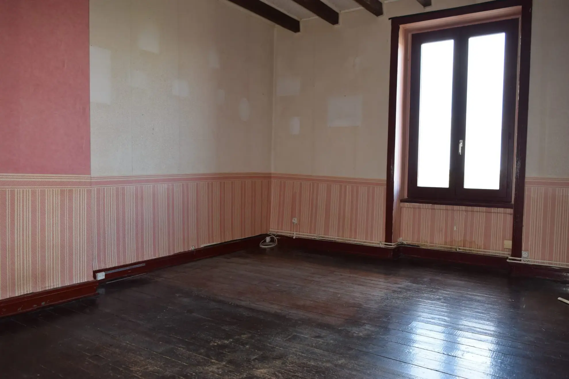 Belle maison de 85 m² à vendre à Villemontais avec jardin et garage 