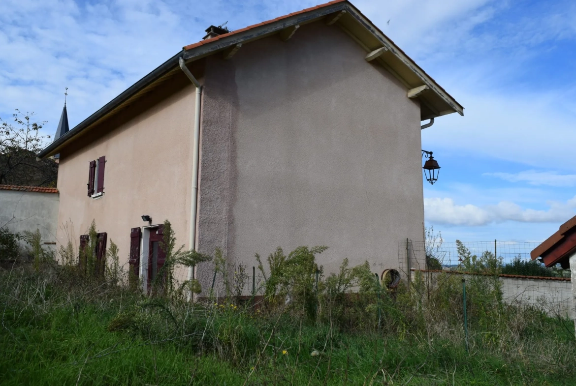 Belle maison de 85 m² à vendre à Villemontais avec jardin et garage 