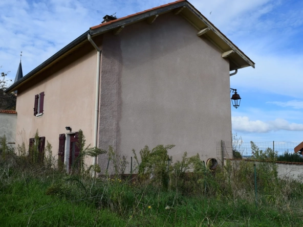 Belle maison de 85 m² à vendre à Villemontais avec jardin et garage