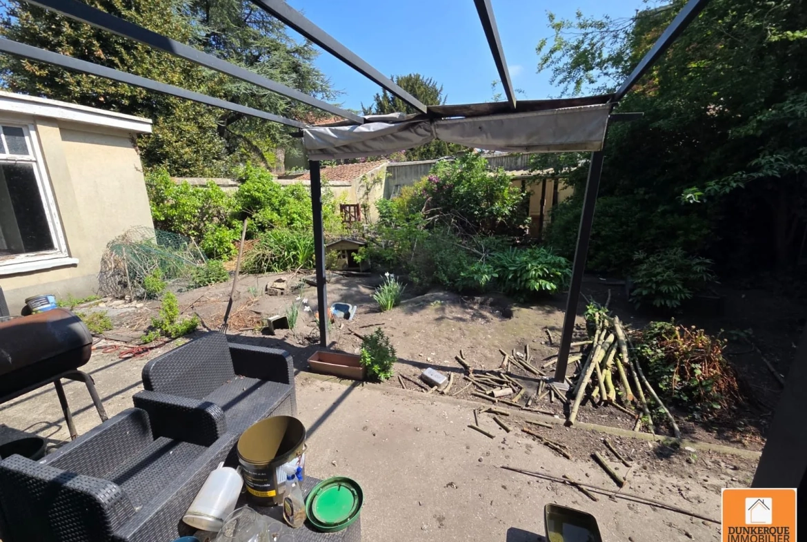 Maison à vendre à Bourbourg - Grand potentiel, environ 194 m², jardin, à rénover 