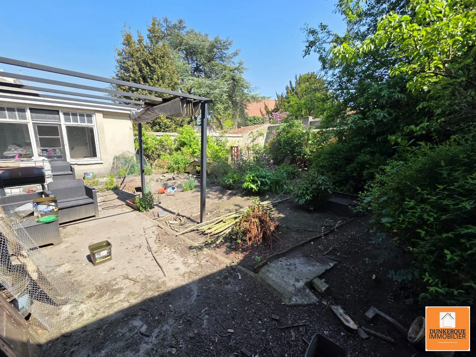 Maison à vendre à Bourbourg - Grand potentiel, environ 194 m², jardin, à rénover 