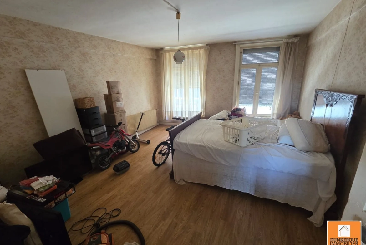 Maison à vendre à Bourbourg - Grand potentiel, environ 194 m², jardin, à rénover 